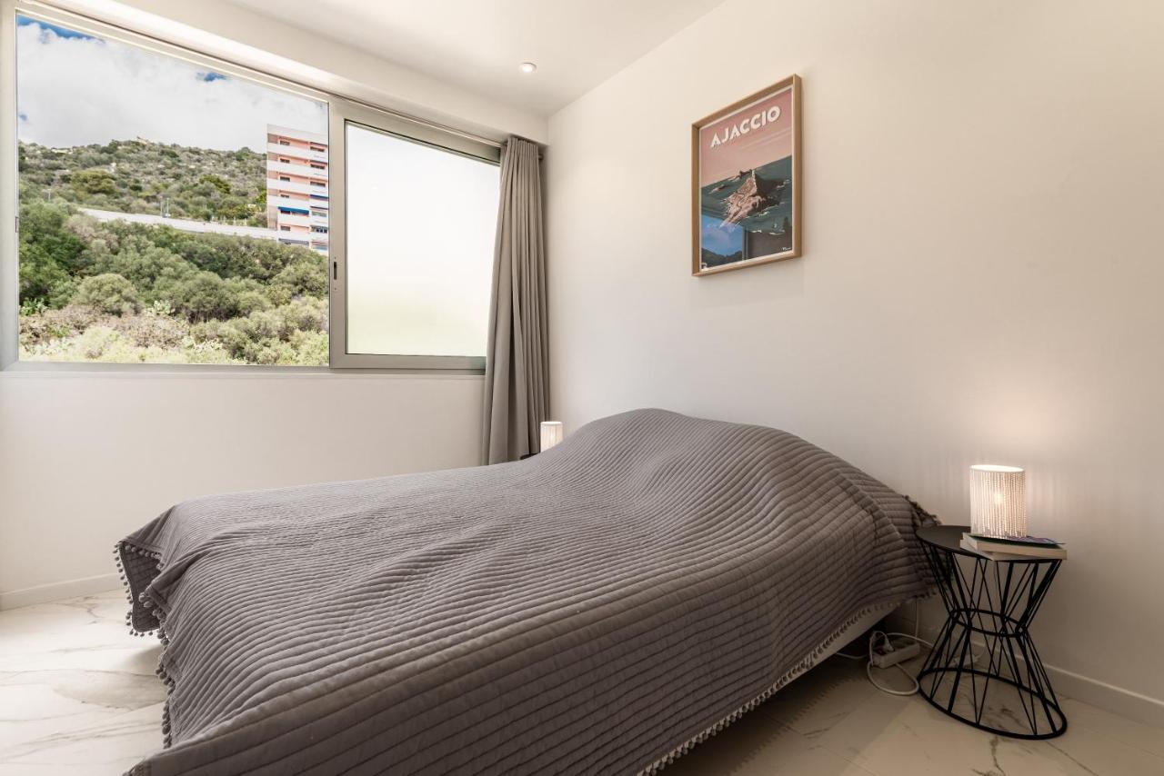 Magnifique Appartement Vue Mer, Spacieux Et Traversant Ajaccio  Bagian luar foto